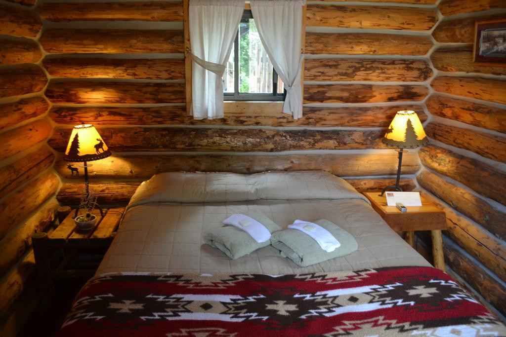 Отель Escalante Outfitters Экстерьер фото